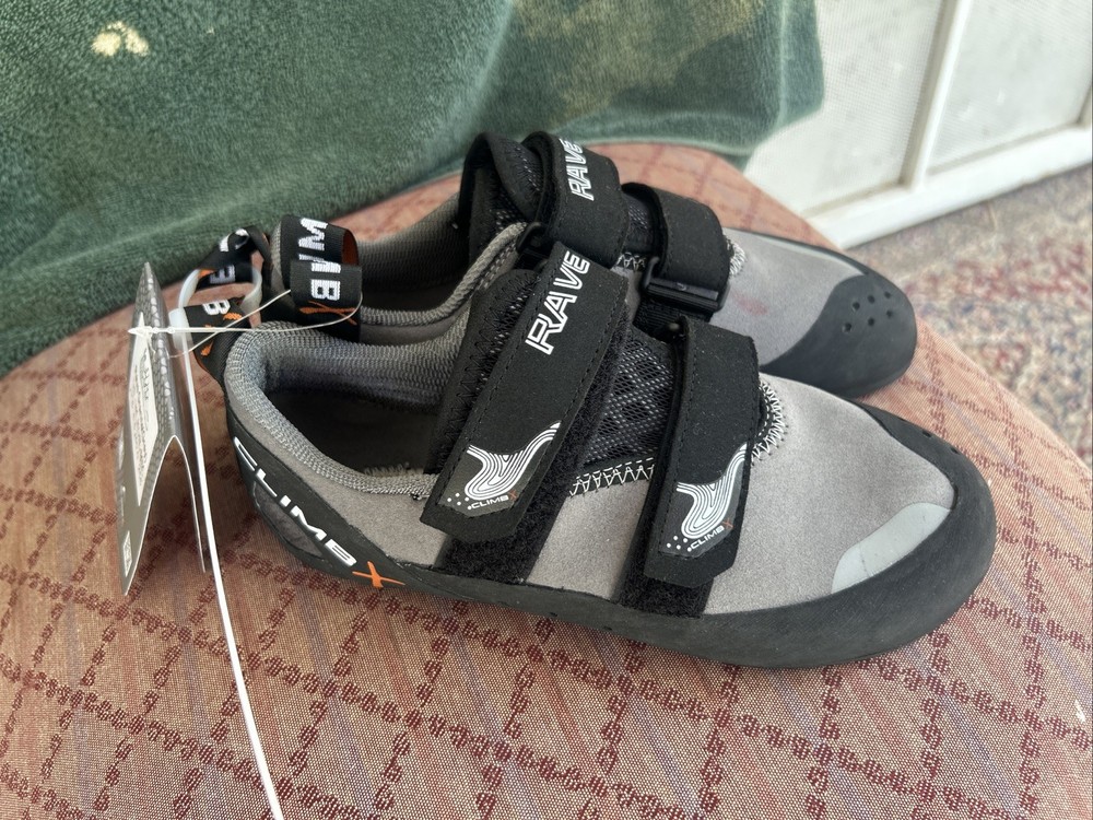 NEW W/ Tags! Climb X Rave Granite Grey Climbing Rubber Shoes US 7.5