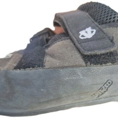 Evolv Defy Rock Climbing Shoes Men’s Gray Black TRAX Rubber Sz 11.5Mens