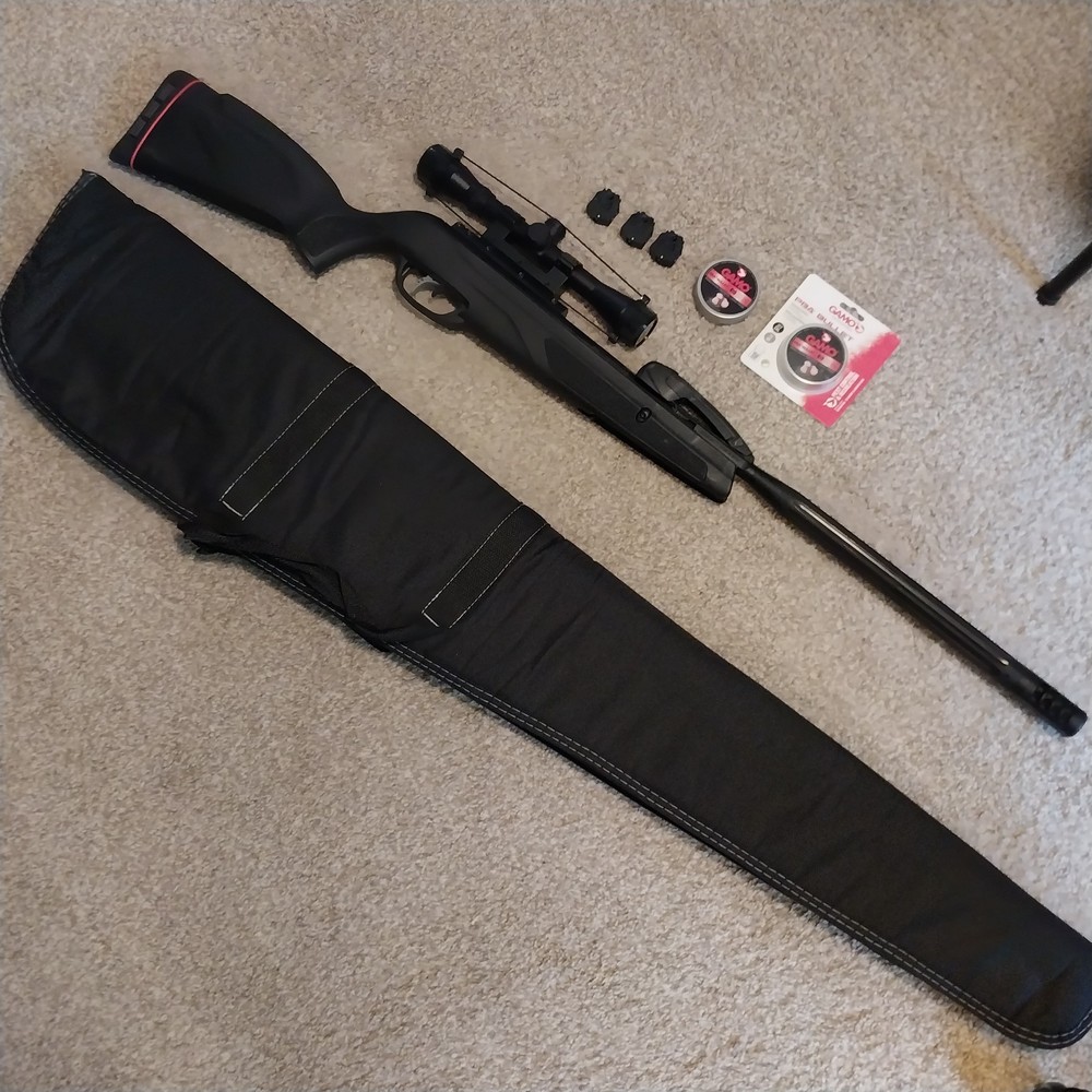 Gamo Swarm Maxxim .177 Caliber Air Rifle Gen 1, 3 Magazines, Pellets, Carry Bag