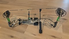 PSE Brute NXT Compound Bow Package Camo Rest Quiver RH