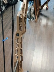 Mathews Lift 29.5 Beige Black Aluminum Compound Bow