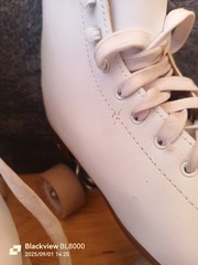 Ladies White Chicago 800 Series Roller Skates Roller Skates Size 9 April 2021