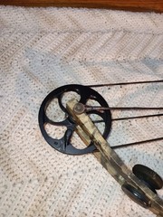 Hoyt MagnaTec ZR200 Left Handed 60-70 LBS 27-30 1/2 Draw