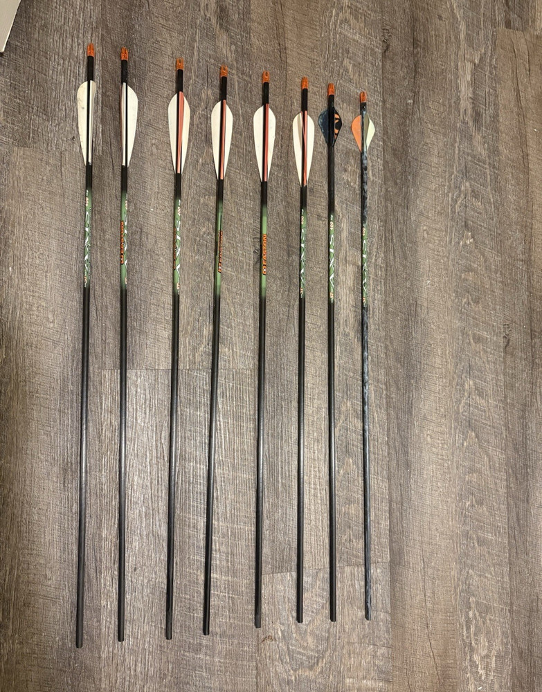 Easton Axis 400 Carbon Arrows 30in Spine 400 Feather Fletching Black/Green