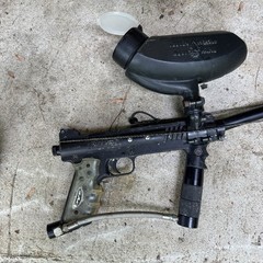 Tippmann Model 98 Paintball Gun And Accessories