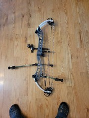 PSE Dominator Duo 35 RH 60 Lb