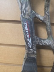 Hoyt Carbon Defiant RH DFX Turbo 60-70lbs Weight 26-28 Inches Length Camo