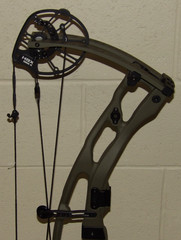 2025 Hoyt Carbon RX9 Bow -70 lb Limbs- WIlderness Finish – RX-9 – Right Hand