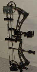 Loaded Right Hand 2025 Bowtech Solution LS Bow Package-24.5 to 30″, 60 to 70 lb