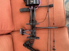 Velocity Archery Adjustable Compound Bow 30-55lb 19-29″ Draw cb50- RH