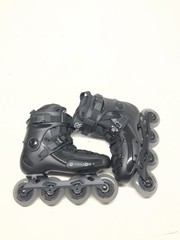FR2 80 Skates Black 7.5 (40)