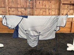 84” Bucas Buzz Off Full Neck Horse Fly Sheet w/Belly Protection – Used