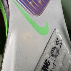 US Men’s 6.5/W 8 – Faith Kipyegon x Nike Air Zoom Victory 2 «Fuchsia Dream»