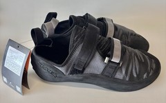 Climb X Rave X- Grey-Gray Straps US Men’s 10.5 EU 44
