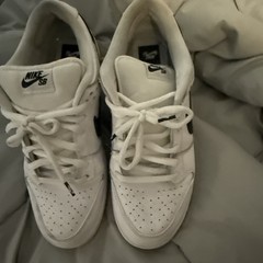 Nike SB White/Black Low Top Skateboarding Shoes Gum Sole US 12