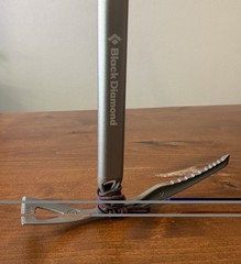 Black Diamond Ice Axe Raven Mountaineering Climbing Axe 70cm Gunmetal Gray