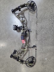 USED Hoyt Axius #3 cam, RH, Camo, 50-60lbs, 28″-30″