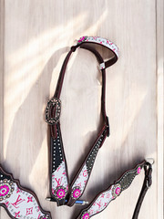 Western Horse Leather Tack Set | Pink On White With Black Croco Tack Set