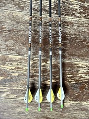 EASTON 6.5 MM Hunter Classics ARROWS – SPINE 400, – SIX (6) PACK