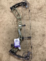 Elite Omnia Compound Bow #70 (24.5-30 Draw) 32 ATA