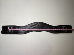 LOGIC BY COUNTY Padded Black Leather Dressage Girth 28″ EXCELLENT Condition