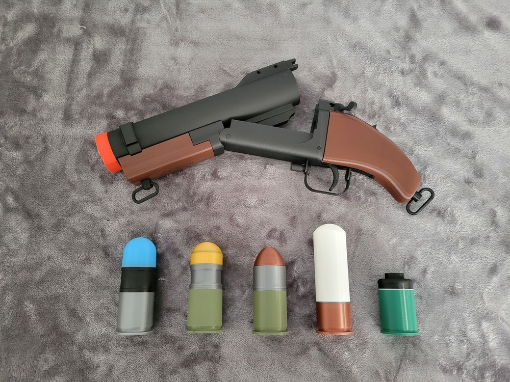 Vietnam M79 «Pirate» 40mm Grenade Launcher Prop Replica – Full Size Display