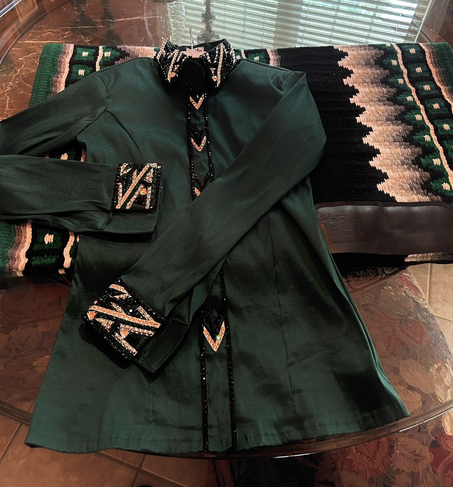 Bling Boutique Show Shirt and Pad Set