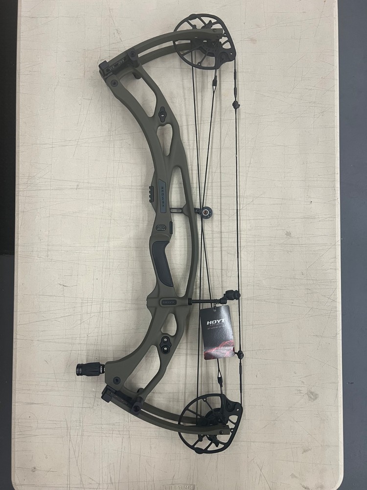 (RH) Hoyt RX-9 ULTRA 28.5-29″/60-70#/Wilderness*BOW ONLY*