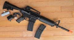 M4A1 Carbine Style Auto Electric Airsoft Gun with Two Magazine