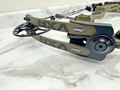Used Mathews VXR 28 Right Handed Ambush Green Compound Bow 27″/70# – USED