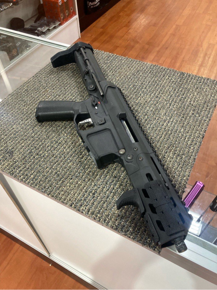 CUSTOM AEG AIRSOFT PEW PEW
