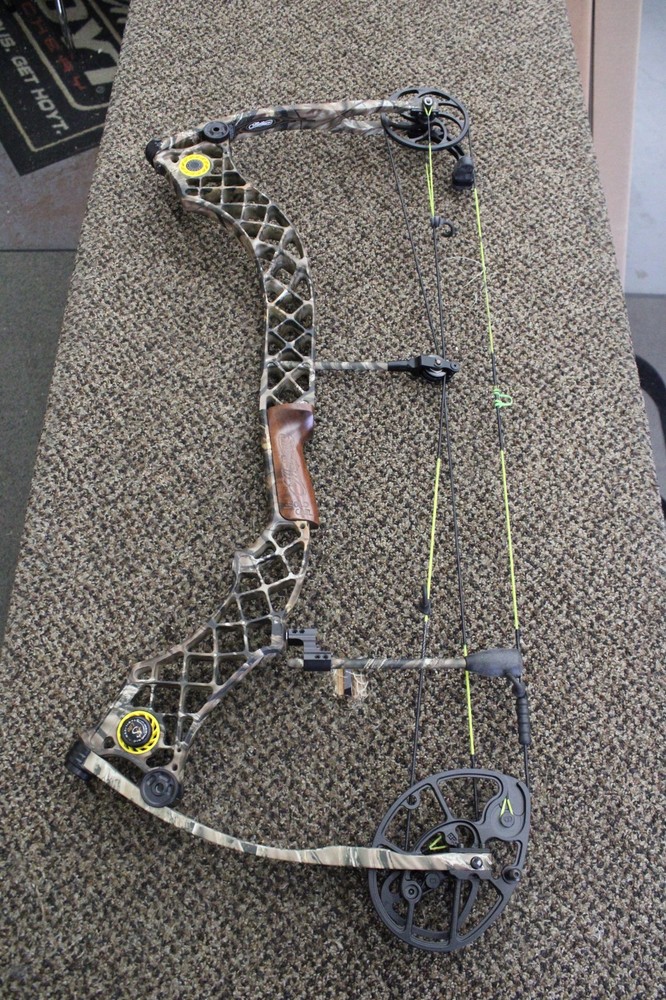 Mathews Heli M compound bow RH 28″ 60#