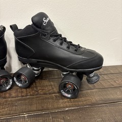 Sure Grip Cyclone black roller speed skate size 9 fits
