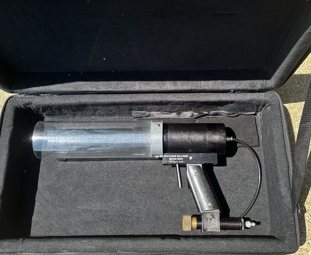 Bleacher Reacher Pro Micro-Mini t-shirt cannon/launcher Black W/Bag. Read Desc