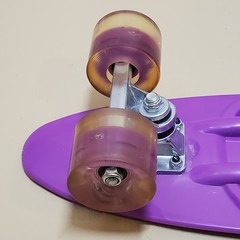 BELEEV Skateboard Mini Cruiser With Light-Up LED Wheels