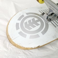 Element Nyjah Huston White Gold Pro Model Skateboard Complete 31″ x 7.75″