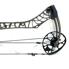 Mathews Phase 4 Compound Bow RH – 30.5in ​/​ 70lbs. – Ambush Green