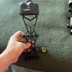 FUSE 4 arrow quiver no mounting hardware!