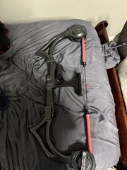 AccuBow 2.0 Carbon Fiber Compound Bow Black Red Ambidextrous 10lbs 32in