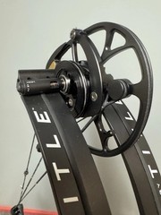 Mathews Title 36 Gen 2 RH Black 26.5″ 55# 80% Let Off Gas System X + Stabilizers