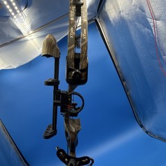 Hoyt XT2000 Compound Bow Brown/Black Camo, XT2000 MPN, Model for Men