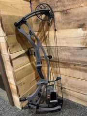 Brand New Hoyt RX-9 Tombstone Compound Bow