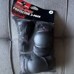 Eight Ball Multi-Sport Protective 3-Pack JR Knee Elbow Wrist Guards Set Black