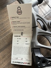 BOWTECH CARBON ONE RH 25.5-30.5″ 60-70# SMOKE GREY