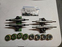 Thunder Trucks and Wheels Set of 2 Spitfire Shake Junt Wheels Skateboard