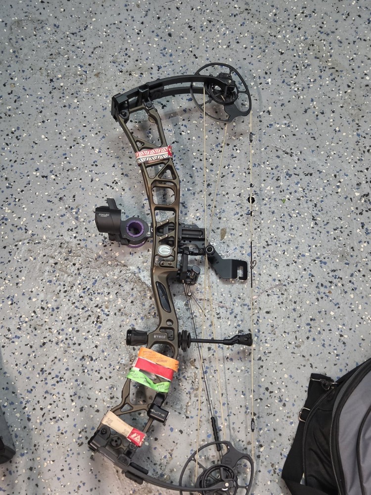 READ DESCRIPTION ELITE ETHOS BOW ONLY 70LB RIGHT HANDED READ DESCRIPTION