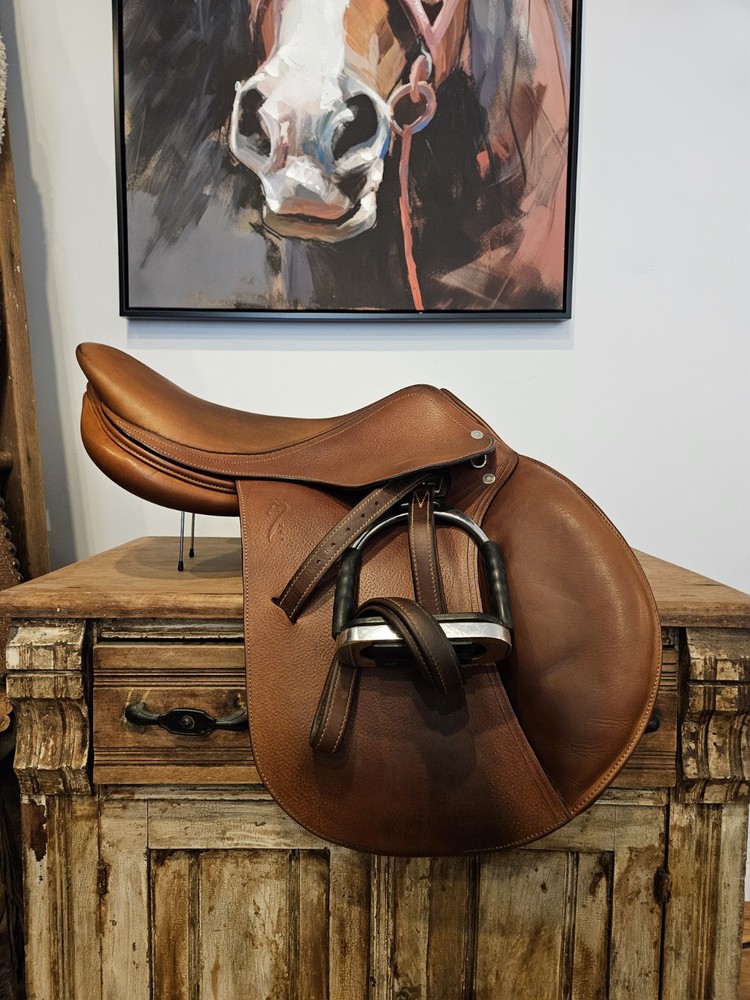 Antarès Jump Saddle – 17” Seat | 2A Flap | P Seat