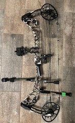 Mathews Halon 32 6 Compound Bow, Hunt Ready, Complete, Extras, LH 60-70lbs