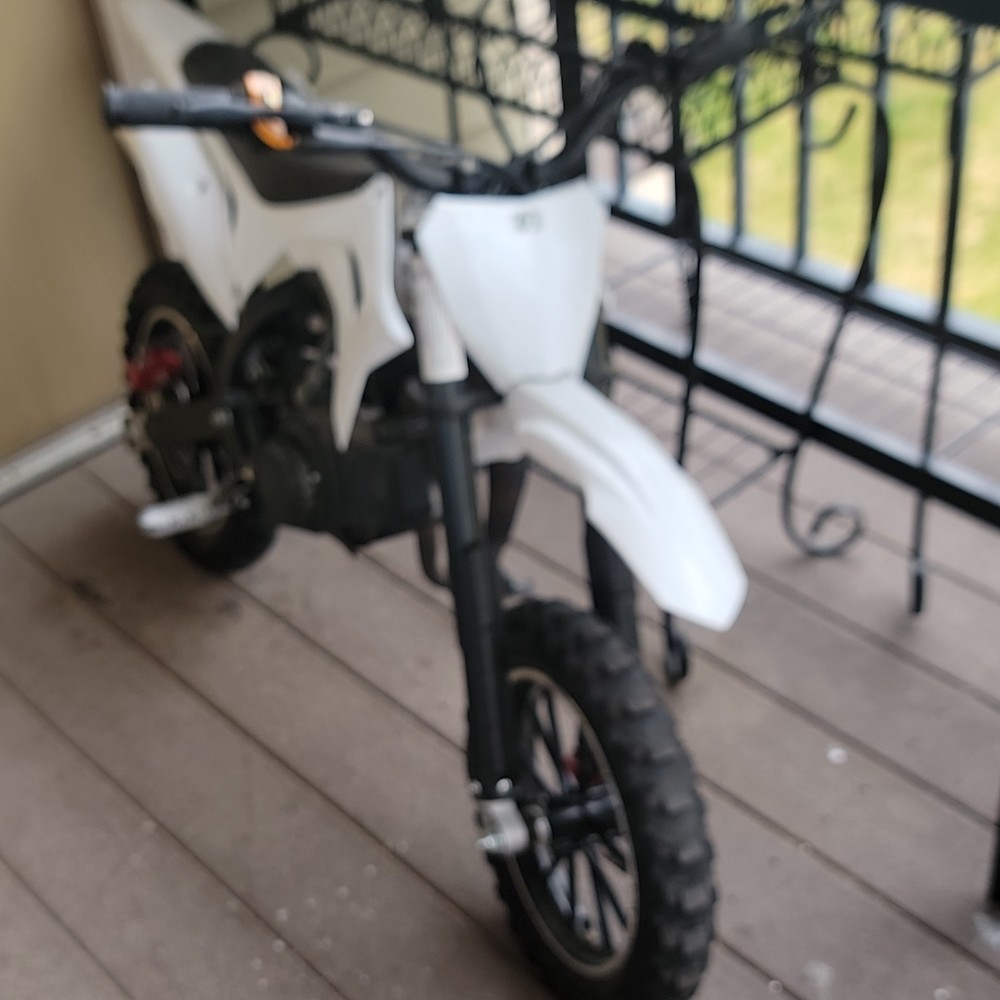 49cc 2-Stroke Engine Kick Start Mini Dirt Bike/Pit Bike, White/Black
