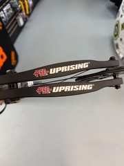 PSE ‎Uprising Compound Bow Package – 1919UPRCY2750